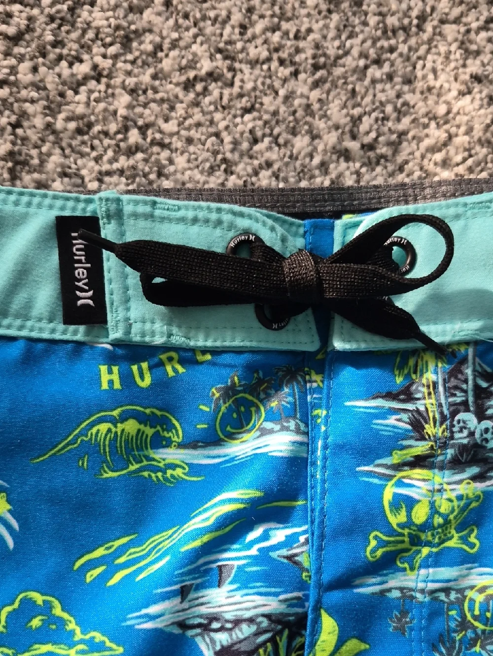 Hurley Neptune Aqua & Blue Island Print Swim Trunks Nwt